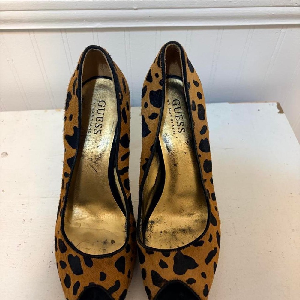 Guess by Marciano Leopard Print Calf Hair Peep Toe Heels Brown Tan 6.5M